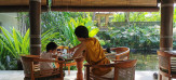зN ڨqComoQQ Uma Ubud7