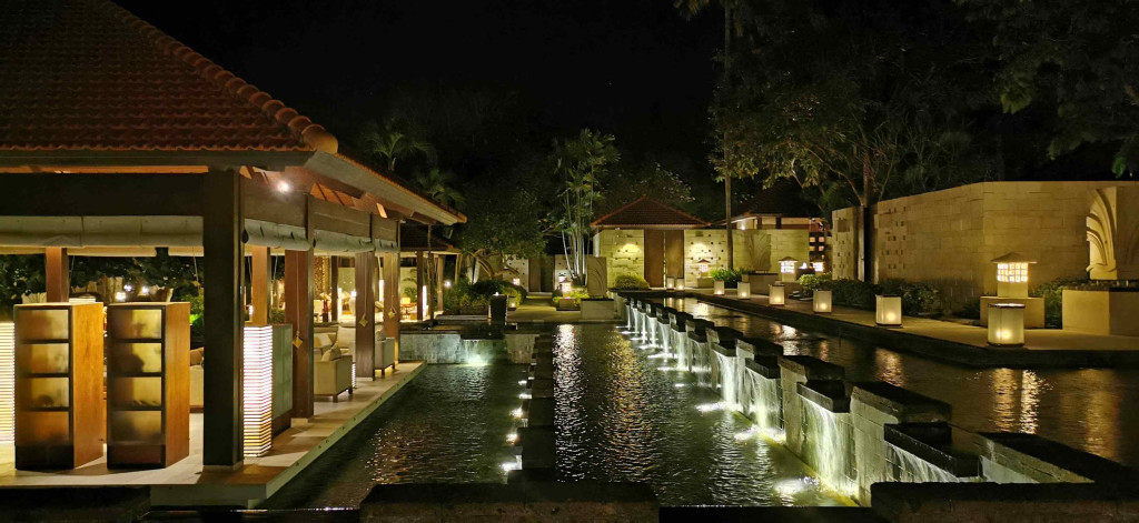 зN ڨq gsGrabd Hyatt bali 14