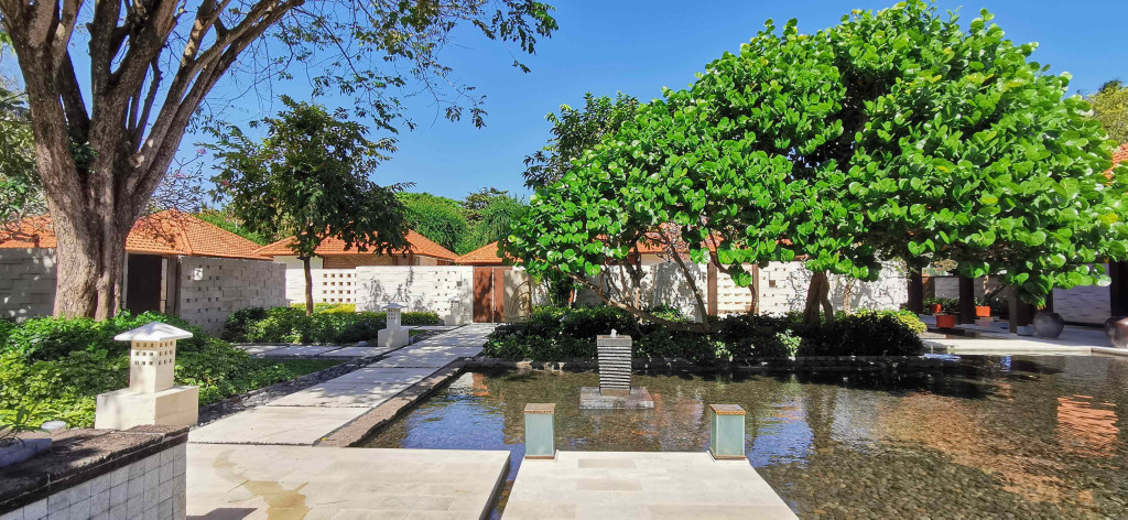 зN ڨq gsGrabd Hyatt bali 07
