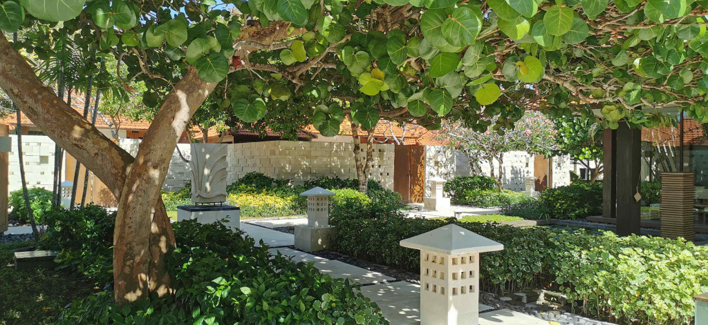 зN ڨq gsGrabd Hyatt bali09