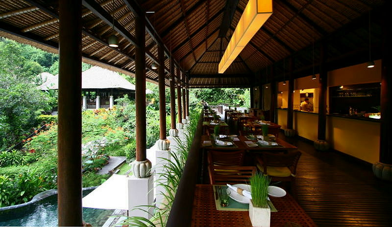 зN ڨqMaya Ubud 15
